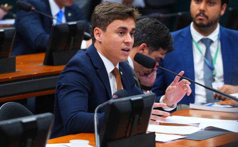 Comissão aprova projeto que prevê política nacional de enfrentamento à violência no ambiente escolar