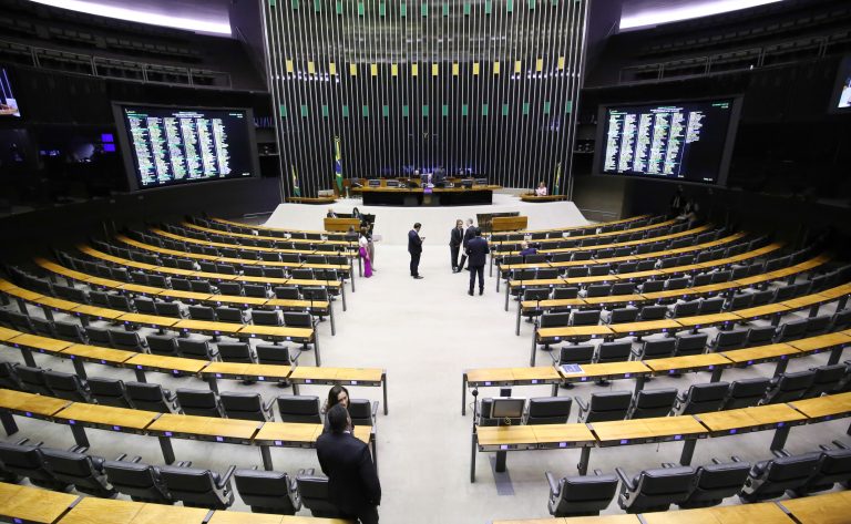 Câmara aprova reintegração do Brasil ao órgão global de exposições internacionais