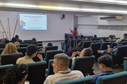 Manausprev promove educação financeira e cultura previdenciária entre estudantes do Unilasalle durante a 13ª Enef