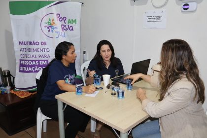 Mutirão social realiza atendimentos médicos, jurídicos e sociais em Manaus para pessoas em situação de rua