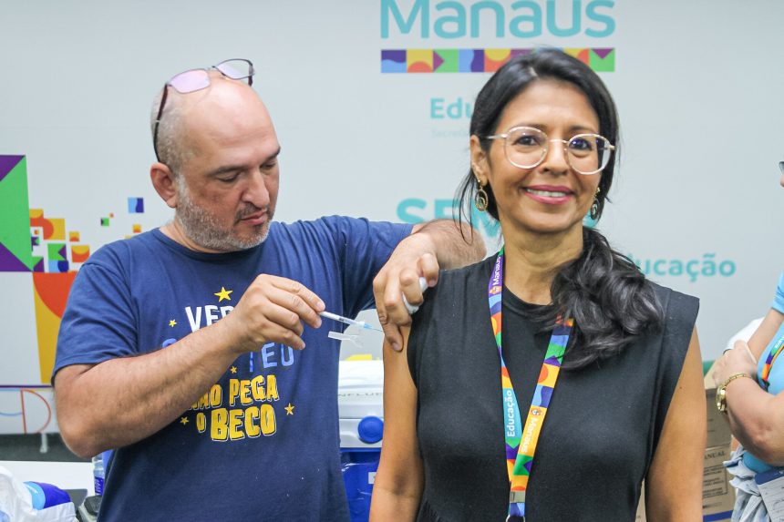 Vacinação contra a influenza aplica 250 doses em campanha na Semed de Manaus e soma 524 imunizações