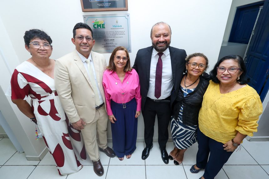Conselho Municipal de Educação de Manaus completa 30 anos e reinaugura galeria de presidentes na sede