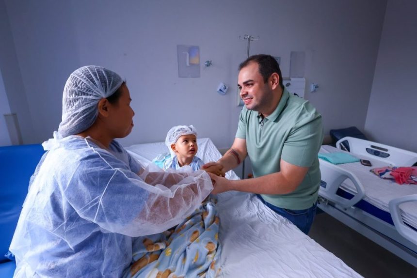 Hospital Delphina Aziz realiza o centésimo implante coclear e amplia acesso a cirurgia no Amazonas