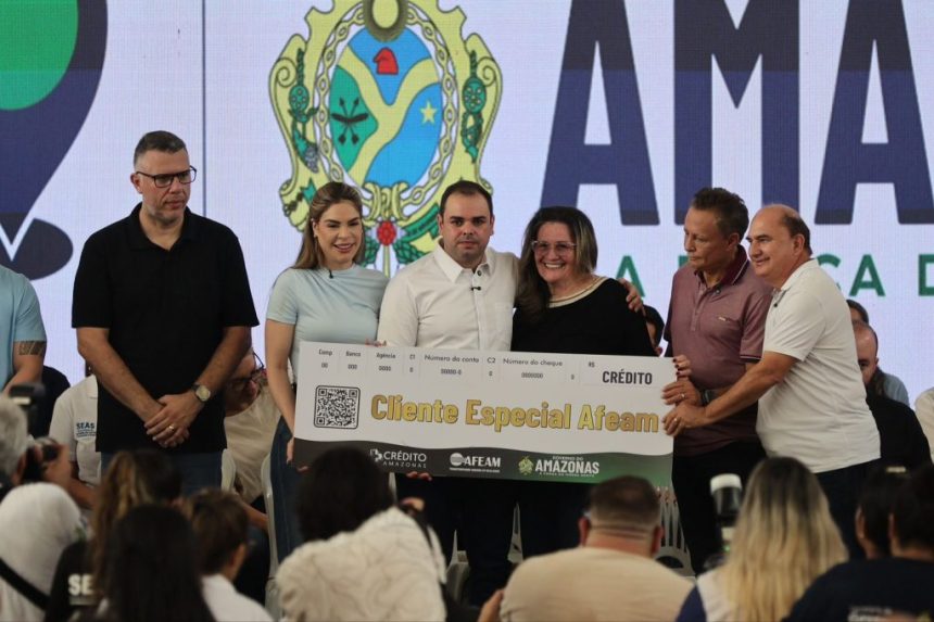 Afeam entrega R$ 35 mil em financiamentos a empreendedores da zona norte de Manaus durante Governo Presente