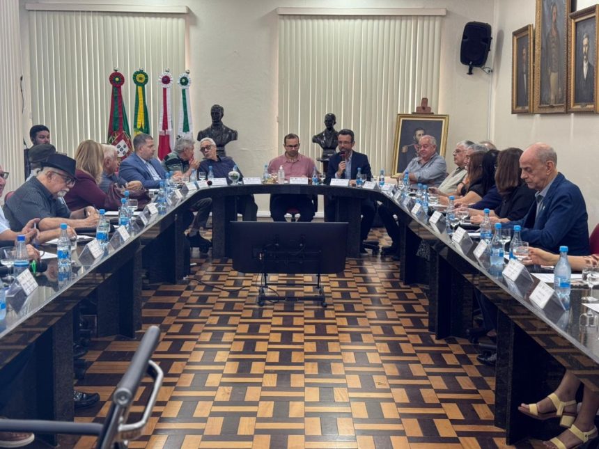 Programa Nosso Centro reúne setor produtivo e apresenta projetos de reabilitação urbana para o centro histórico de Manaus