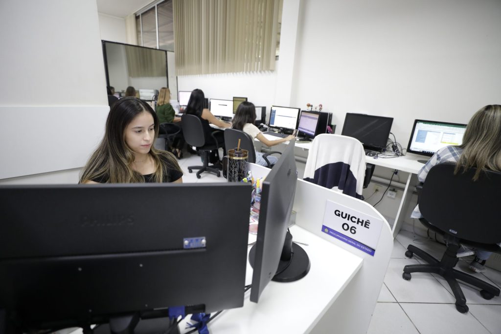 PGE-AM amplia sistema de agendamento para Dívida Ativa e estende serviço à sede em Manaus