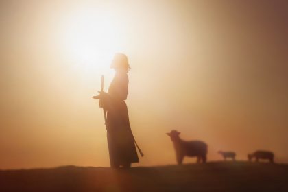 Vara e Cajado: Entre a Correção e o Consolo, a Mão Amorosa de Deus