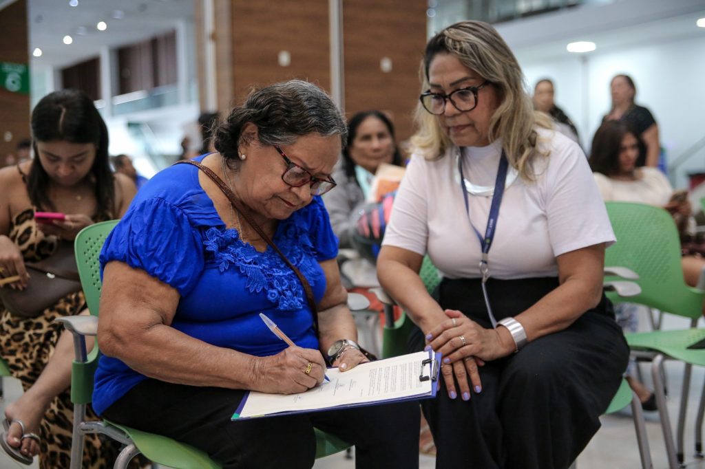 Regularização fundiária no Amazonas com atendimento da Sect para títulos definitivos