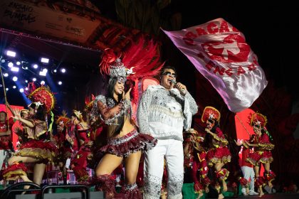 Curral do Garantido reúne artistas e itens oficiais na Noite da Celebração Folclórica no Sambódromo de Manaus