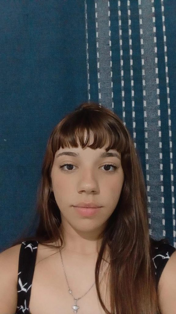 Polícia Civil divulga imagem de adolescente desaparecida após sair da escola na avenida Noel Nutels em Manaus