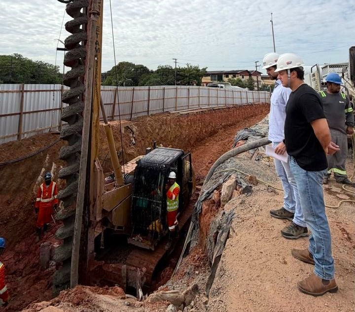 Prefeitura de Manaus avança na construção do complexo viário Passarão com concretagem das 118 estacas