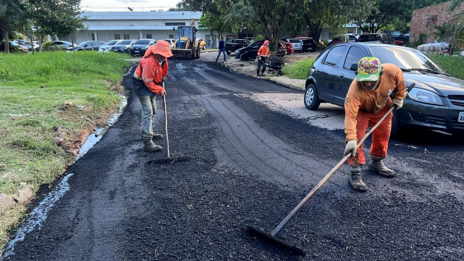 Prefeitura de Manaus intensifica recuperação viária na alameda São Vicente em Petrópolis, zona Sul