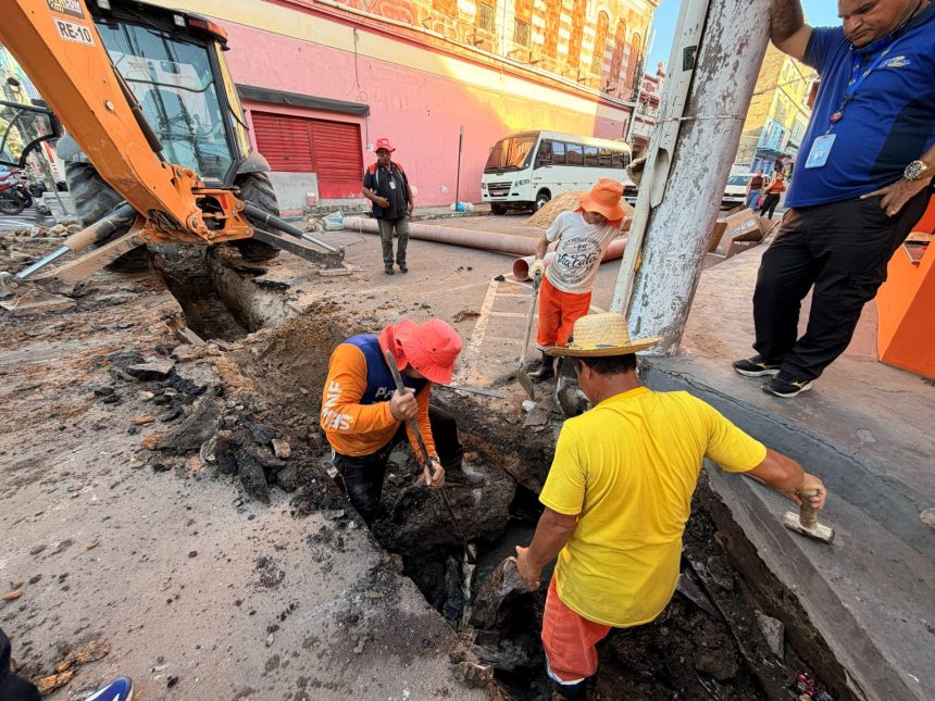 Prefeitura implanta drenagem em Manaus no Centro com nova caixa coletora e limpeza de rede obstruída neste sábado