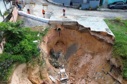 Prefeitura de Manaus inicia recuperação da drenagem profunda e contenção de erosão na rua Um do Colônia Antônio Aleixo