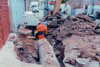 Prefeitura de Manaus recupera rede de drenagem profunda no Lírio do Vale para reduzir riscos de alagamentos e melhorar mobilidade