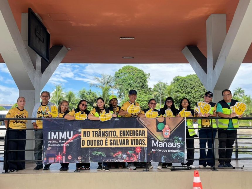Prefeitura de Manaus realiza ação educativa no Terminal 7 pela campanha Maio Amarelo para segurança no trânsito