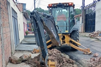 Prefeitura de Manaus inicia recuperação da rede de drenagem na rua Berimbau após danos causados pelas chuvas