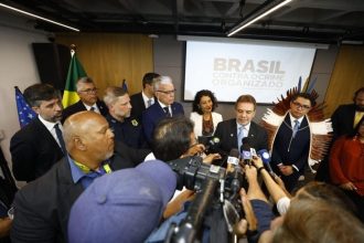 Amazonas integra programa federal e amplia combate ao crime organizado com envio de 420 agentes a 61 municípios