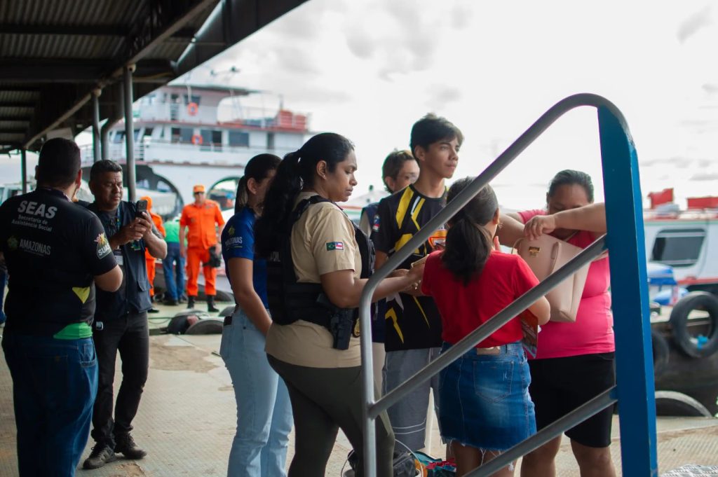 Operação Caminhos Seguros fiscaliza portos e locais em Manaus e impede viagem de bebê sem registro