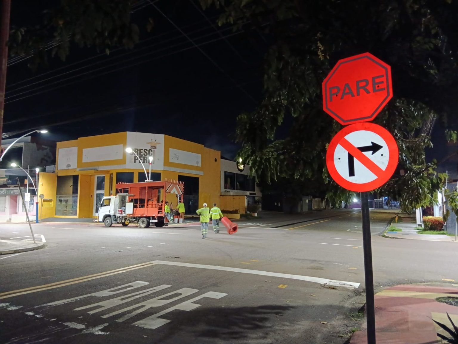 Prefeitura de Manaus amplia sinalização viária em corredores das zonas Centro-Sul e Sul da cidade