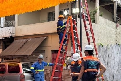 Prefeitura de Manaus reforça iluminação pública com instalação de 70 refletores de LED nas ruas da Copa e amplia cobertura em outras vias