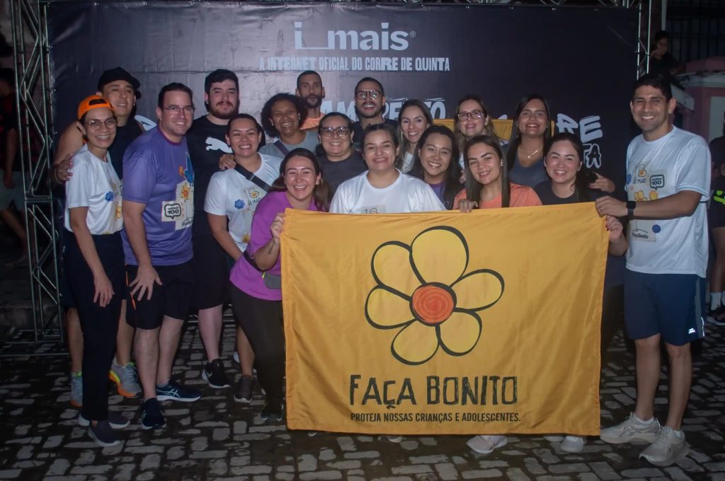 Governo do Amazonas e Faça Bonito promovem ação de conscientização durante corrida no Centro de Manaus