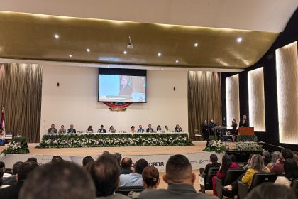 Prefeitura de Manaus reforça compromisso com democracia participativa em seminário no TCE-AM