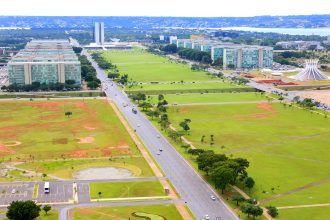 Detran-DF anuncia interdições e desvios de trânsito em Ceilândia, Esplanada e Parque da Cidade neste fim de semana