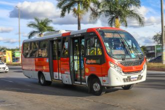 Ônibus zebrinha ampliam integração com metrô e BRT e atendem 15 regiões no Distrito Federal