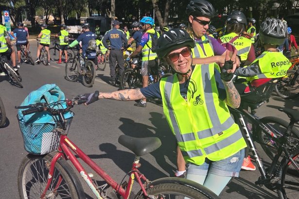 DER-DF encerra campanha Maio Amarelo com passeio ciclístico no Eixão Sul e 700 inscritos