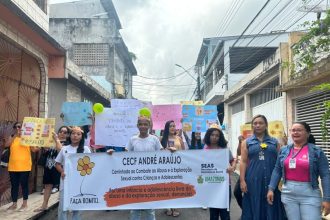 Campanha de combate à exploração sexual de crianças e adolescentes mobiliza escola e comunidade em Manaus