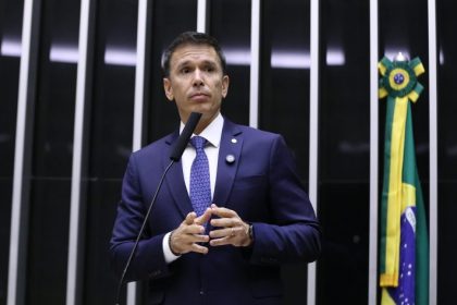 Câmara realiza audiência pública para discutir alta do querosene de aviação e impactos nas tarifas e consumidores
