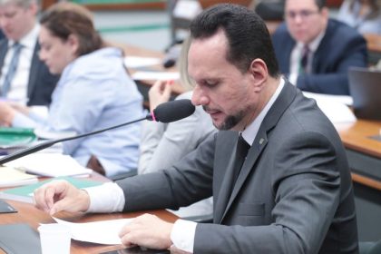 Câmara aprova alteração que amplia prazos de contratos temporários do IBGE e altera lei vigente
