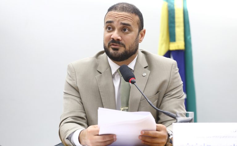 Câmara aprova na Comissão de Segurança projeto que cria auxílio para familiares de policiais financiado por contribuição solidária