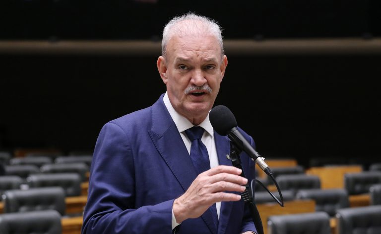 Comissão aprova sanções e exclusão da herança por interdição abusiva em projeto de lei