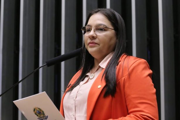 Câmara aprova proibição da participação de menores na publicidade de loterias e jogos de azar