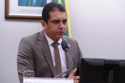 Comissão Externa da Câmara ouve Tim Ballard sobre prevenção e enfrentamento da violência sexual infantojuvenil em audiência pública
