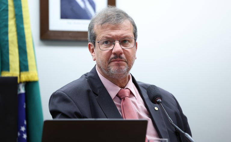 Comissão de Defesa dos Direitos da Pessoa Idosa da Câmara dos Deputados aprova PL que institui estratégia nacional de cuidado integral da pessoa idosa