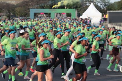 Corrida da Câmara reúne cerca de 6 mil pessoas na Esplanada dos Ministérios em evento da Câmara dos Deputados