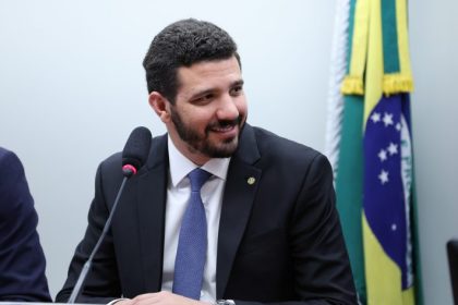 Neto Carletto é eleito presidente da Comissão de Administração e Serviço Público da Câmara dos Deputados por 13 votos