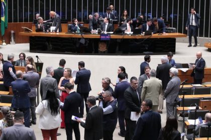 Câmara aprova projeto que garante direitos a pessoas com diabetes tipo 1 em escolas e no trabalho
