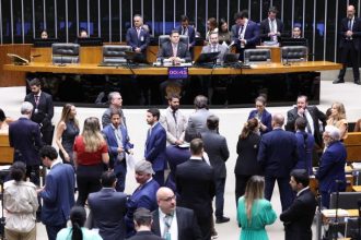 Congresso derruba quatro vetos à LDO 2026 e restabelece repasses federais para obras e convênios