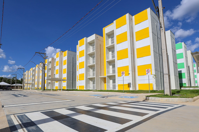 Prefeitura de Manaus entrega residencial Morar Melhor com 576 unidades e Habite-se do Implurb para mais de 2.000 pessoas