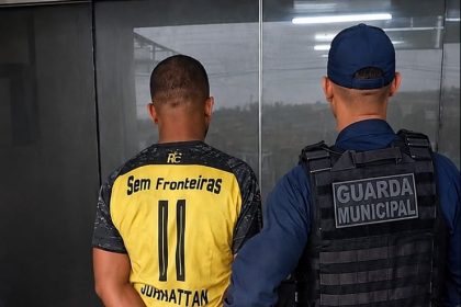 Guarda Municipal de Manaus prende homem com mandado de prisão em aberto próximo ao porto