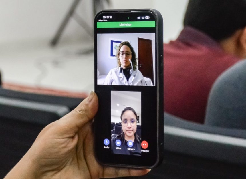 Saúde AM Digital amplia atendimento 24 horas no Festival de Parintins e facilita acesso a teleconsultas