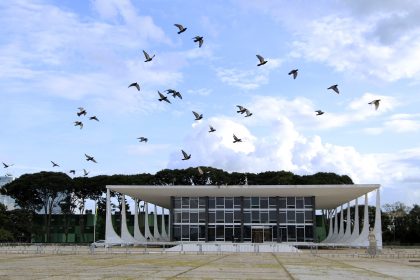 STF retira suspensão de processos sobre pejotização em primeira e segunda instâncias da Justiça do Trabalho