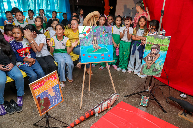 Exposição cultural em Manaus usa reciclagem para promover meio ambiente nas escolas municipais