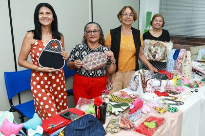 Feirinha da Manausprev reúne aposentados e pensionistas em Manaus e gera renda a partir do artesanato