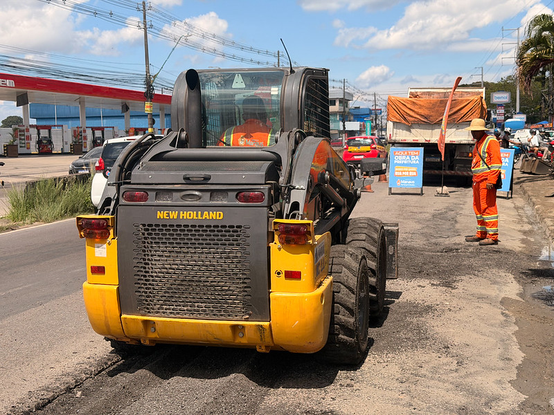 Prefeitura de Manaus intensifica operação Tapa-Buracos e recupera avenida Camapuã na zona Norte