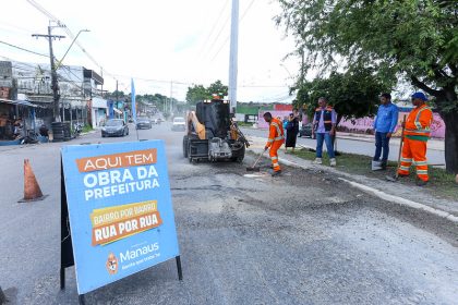 Prefeitura de Manaus adota técnica da minifresa na operação Tapa-Buracos e avança em drenagem na avenida 7 de Maio
